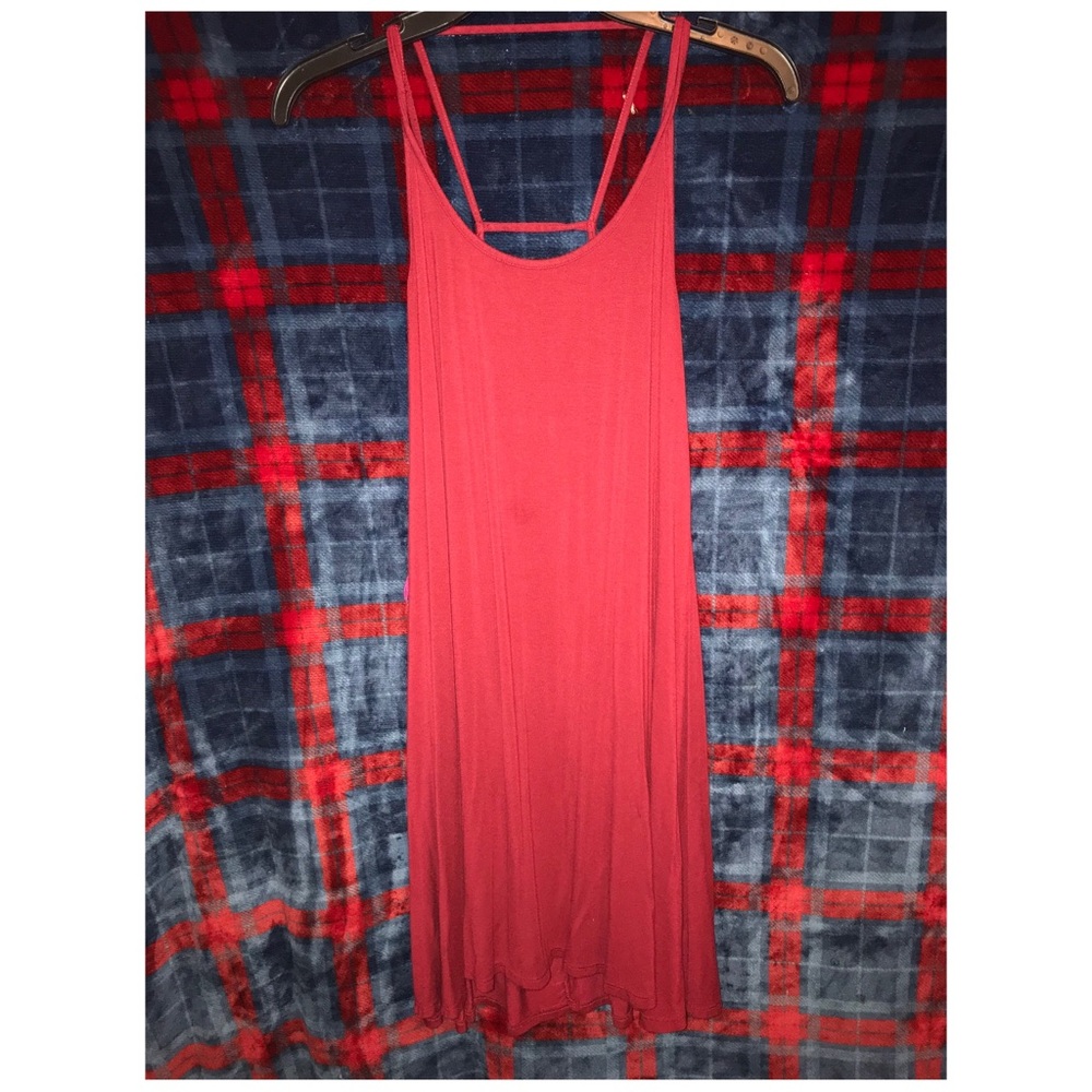 Super cute red dress! ❣️